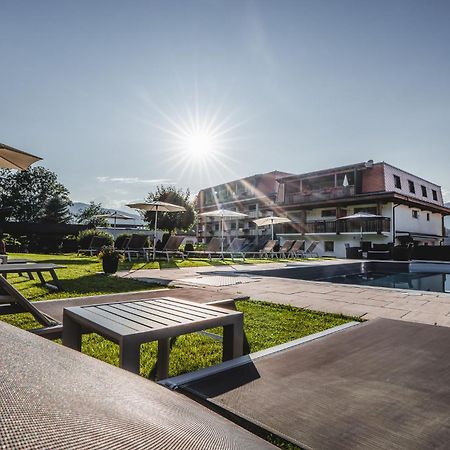 Hotel Reischach Брунико Екстериор снимка