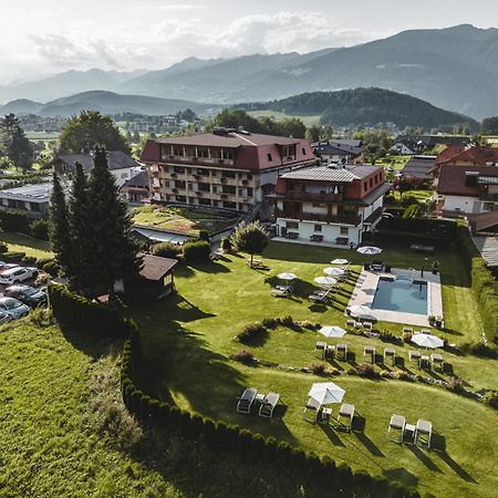 Hotel Reischach Брунико Екстериор снимка
