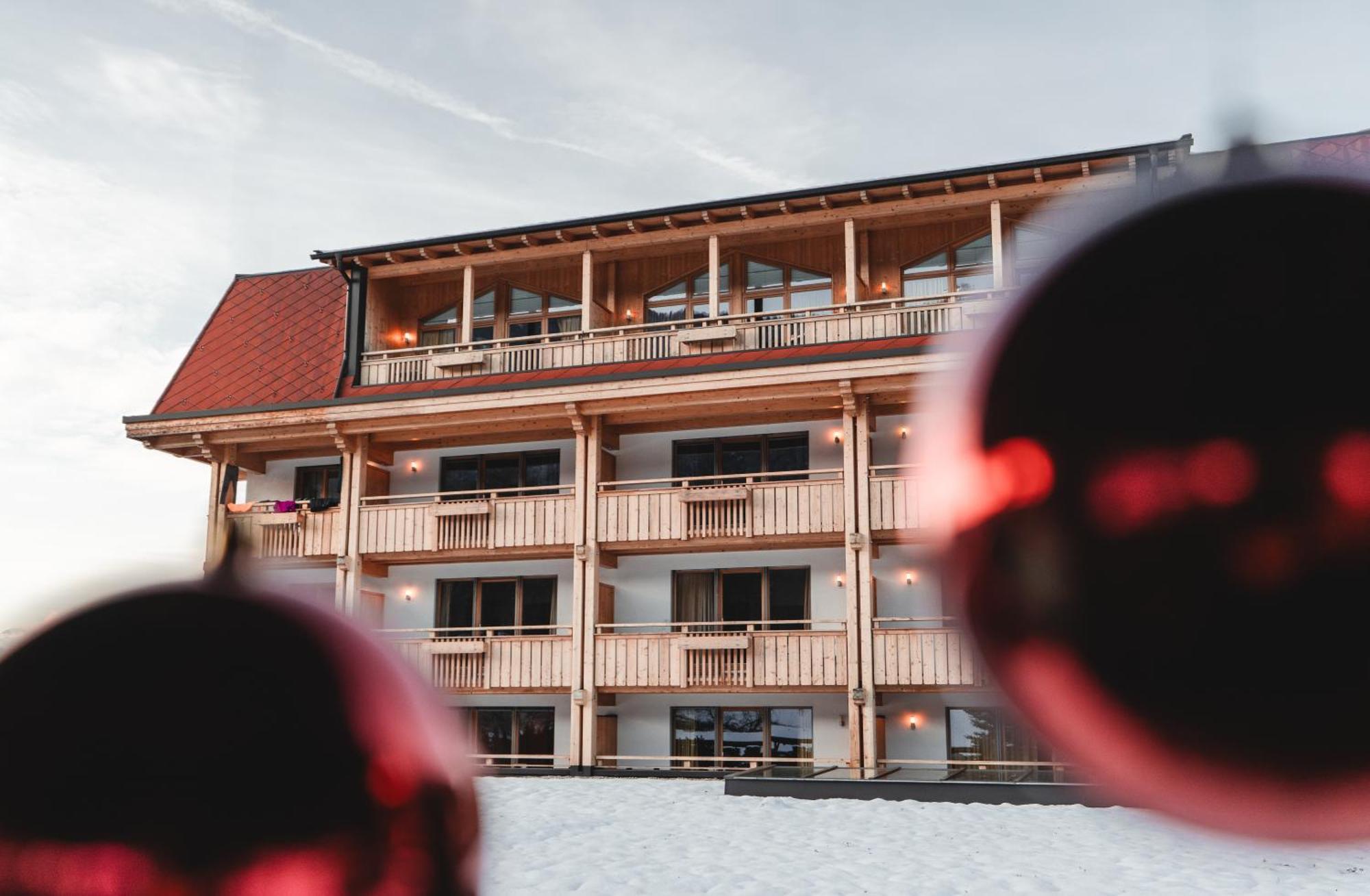 Hotel Reischach Брунико Екстериор снимка