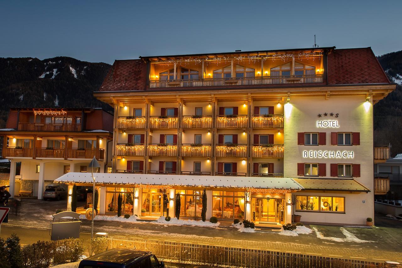 Hotel Reischach Брунико Екстериор снимка